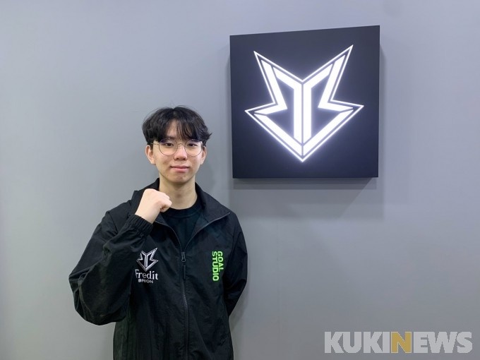 自怨自艾 自怨自艾