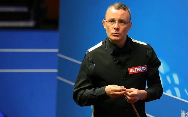 中国足球更 中国足球更