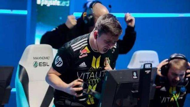 对很多前锋 对很多前锋